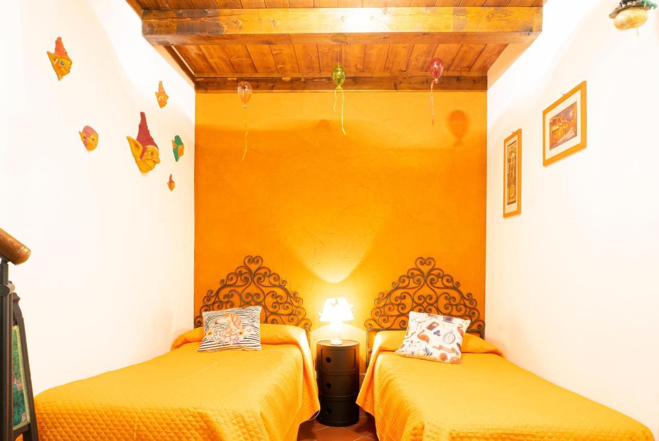 Le Streghe Rooms E Art,Centralissimo Con Garage Su Richiesta Livourne Extérieur photo